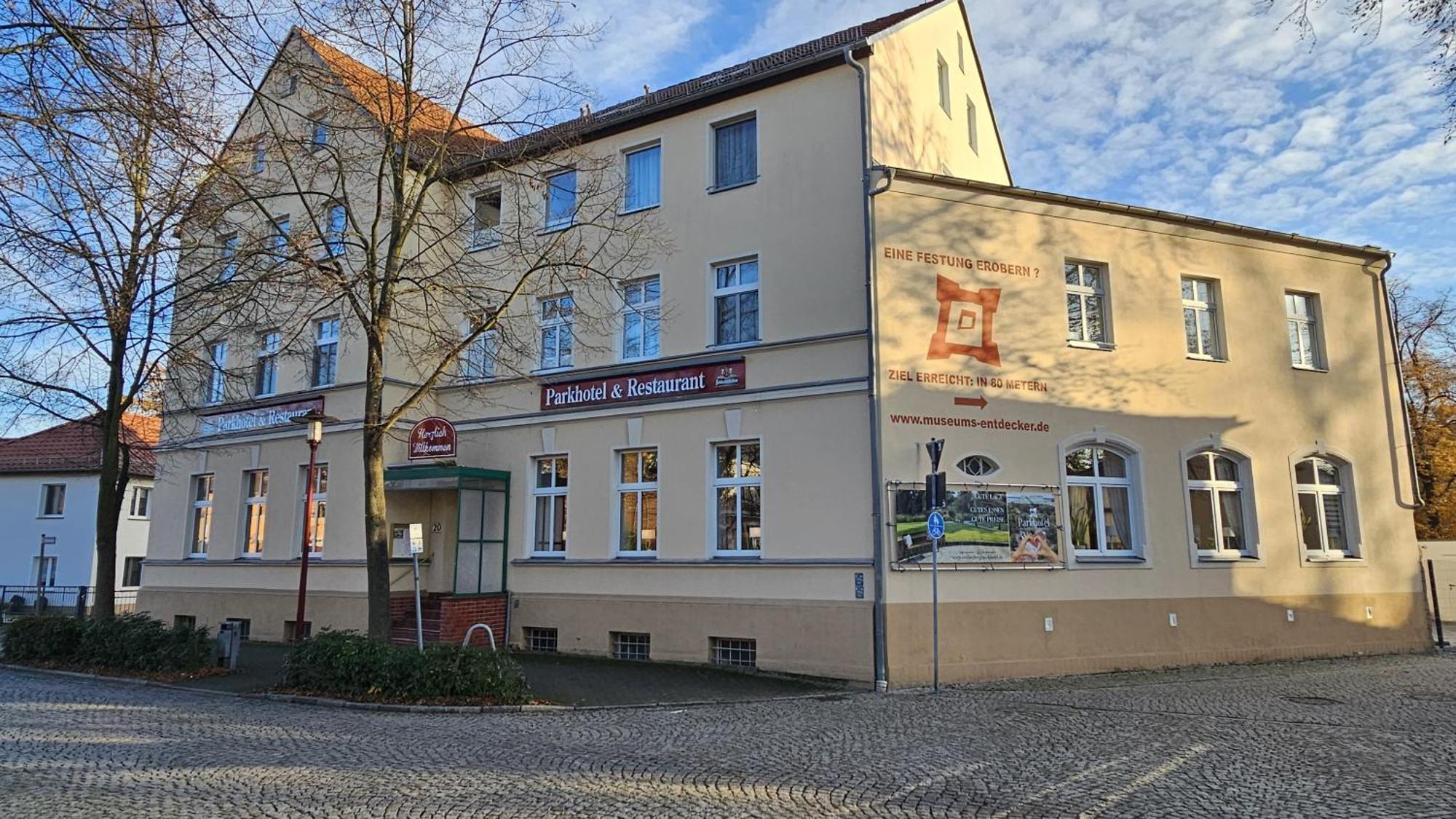 Parkhotel Senftenberg Exterior photo